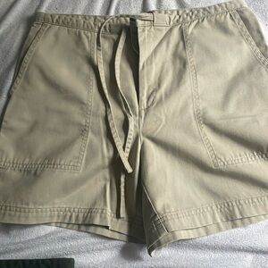 Woman's dockers Size 10 beige & green
